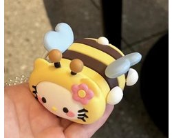 Cute AirPods 4 Hoesje – Siliconen Beschermhoes met Sleutelhanger – Cartoon Bij Design