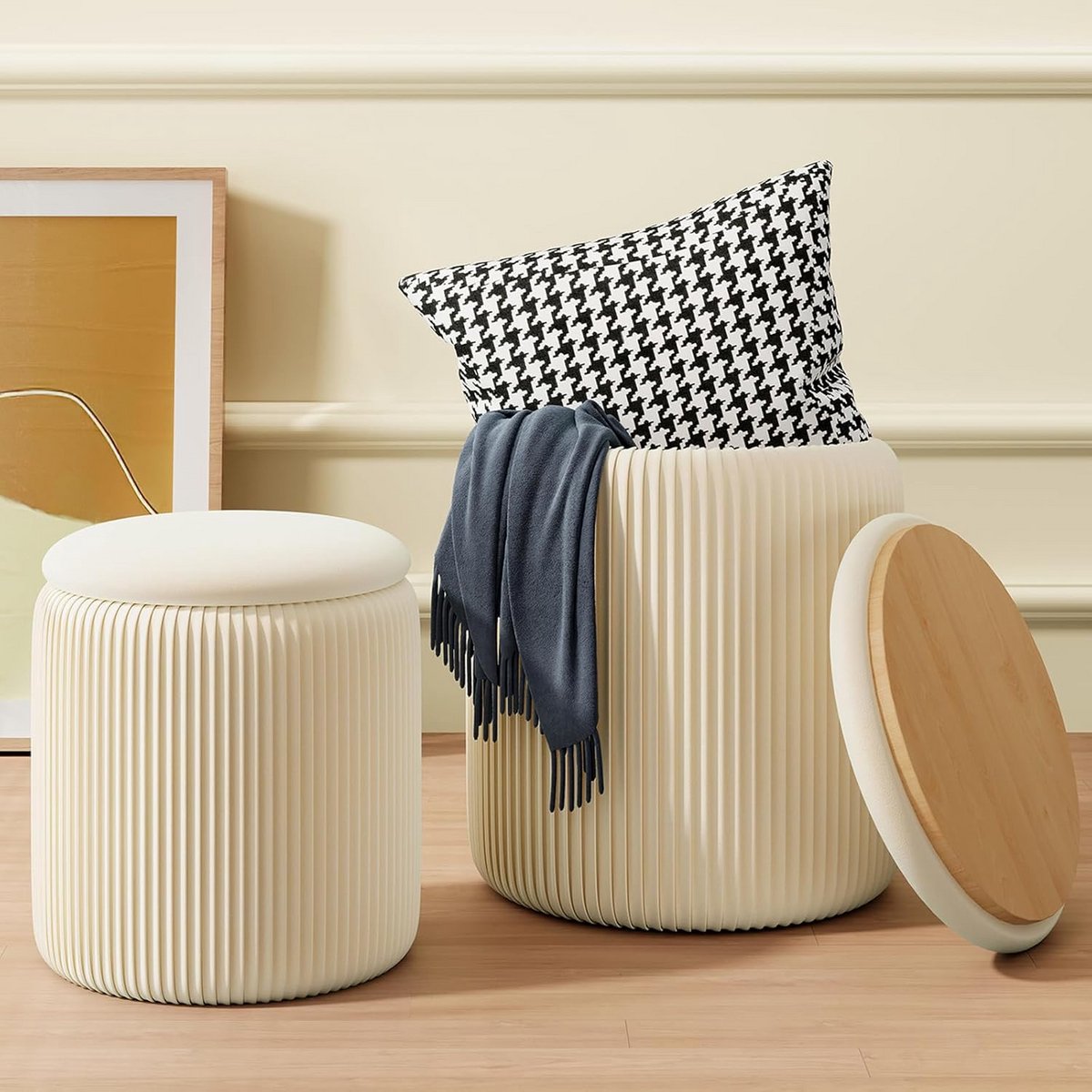 Grote Beige Ottoman Poef voor Zitcomfort en Decoratie