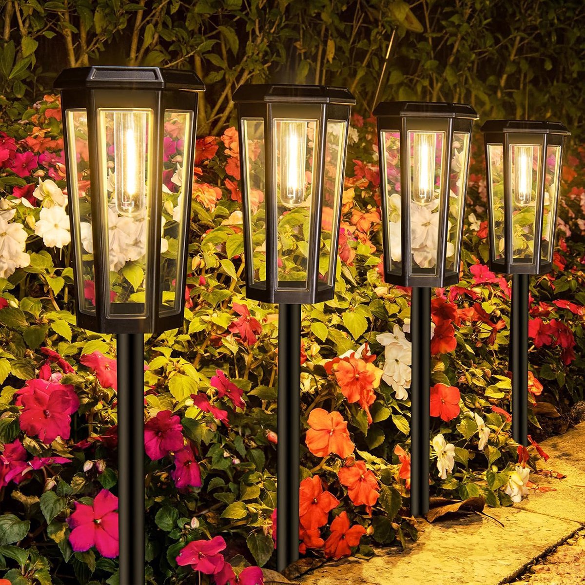 Solar tuinverlichting pad - 4Stuks - Tuinverlichting op Zonne Energie - Tuinverlichting - Tuinfakkels op Zonne Energie-Priklamp op zonne-energie -Tuinfakkels op Zonne Energie -Buitenlampen op zonne-energie - Zwart