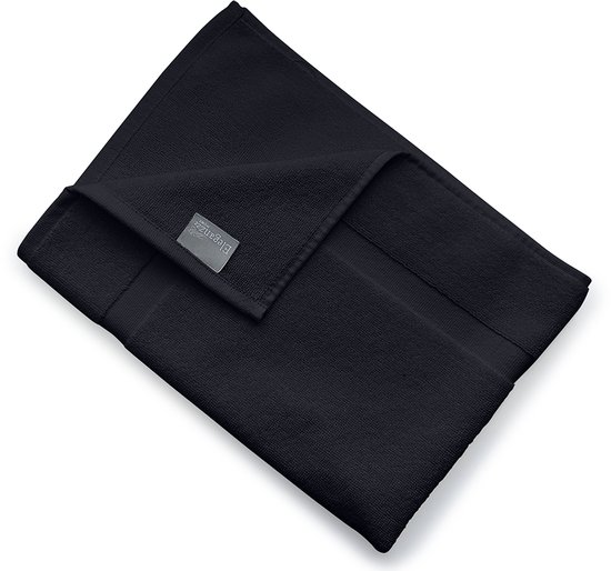Zwarte handdoek met een label van 'Eleganzzz HOME'.