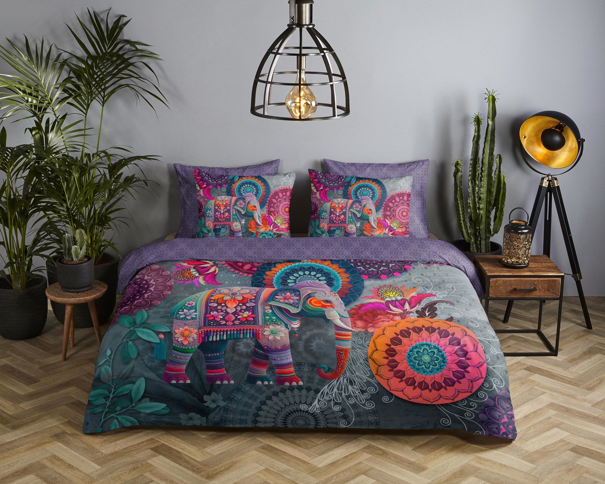 HIP dekbedovertrek kleurrijke mandalas en een olifant - 2 persoons 200x200/220 cm - Paars - 100% Katoen satijn