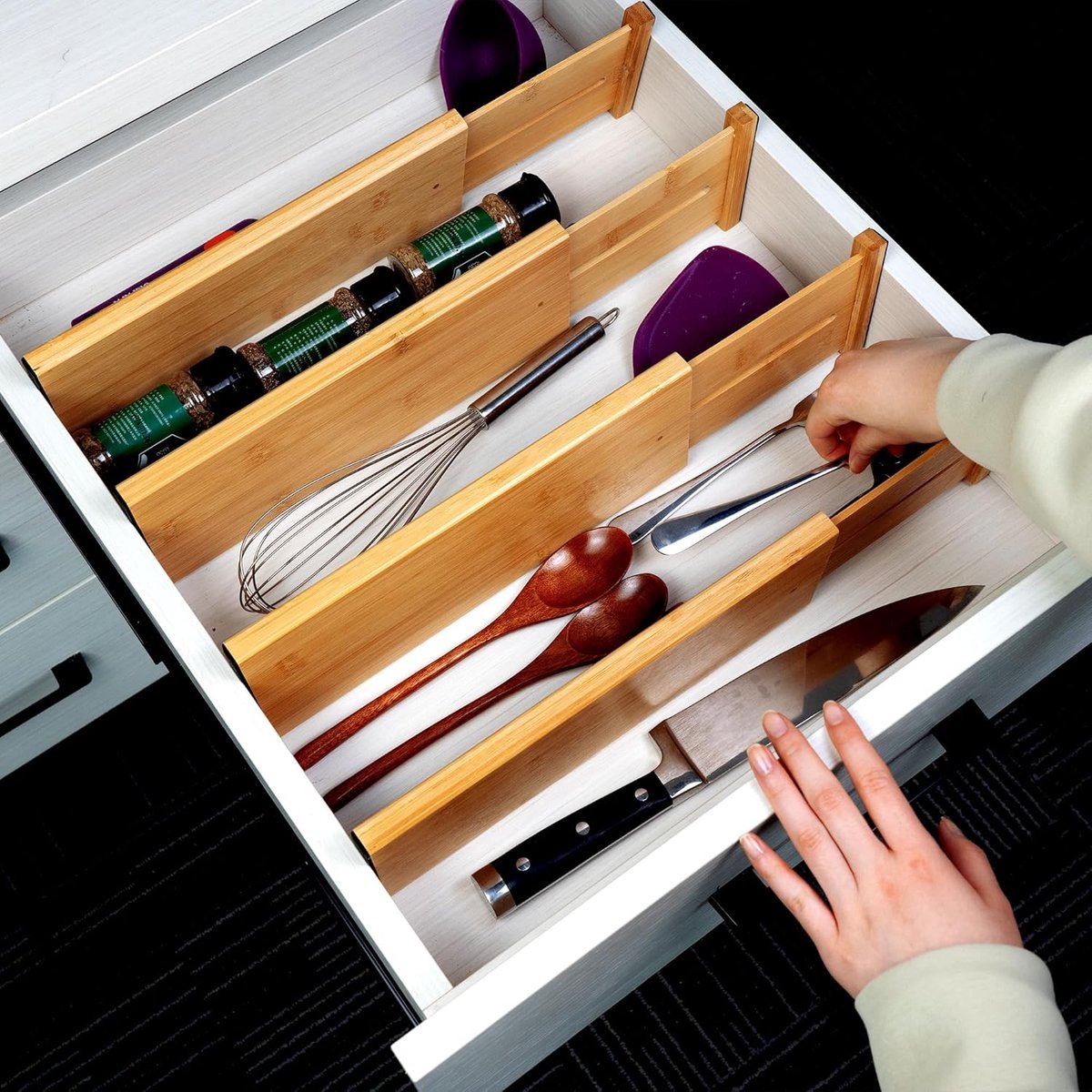Namajunas - Ladeverdelers - Bamboe Ladeverdelers - ladeverdeler verstelbaar - 4 Stuks - Lade Organizer - Milieuvriendelijk - Duurzaam - voor Kleding - Met Veermechanisme - Geschikt voor Keuken, Badkamer, Slaapkamer, Bureau - 4 Stuks — cadeau in Cadeau-ideeën - foto 3