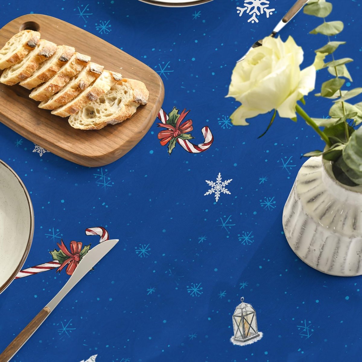 Ronde Kerst Tafelkleed 120cm - Winter Sneeuw en Huis Print - Wasbaar Tafeltextiel