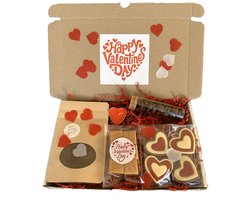 Valentijn koffiecadeau brievenbusbox met fudge en chocolade