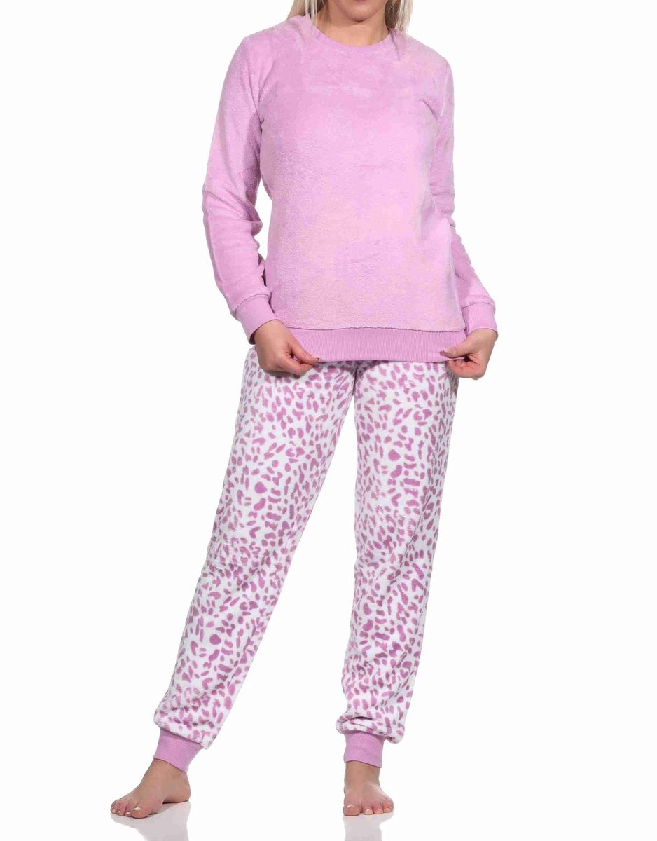 Normann Damespyjama met lange mouwen in dierenlook met manchetten in koraalfleece pink