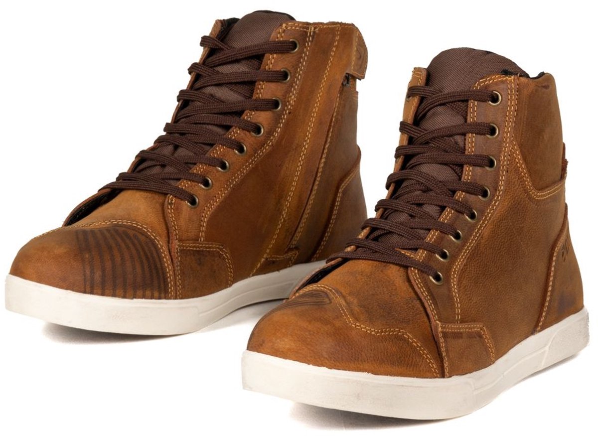 Motor sneakers CLAYTON