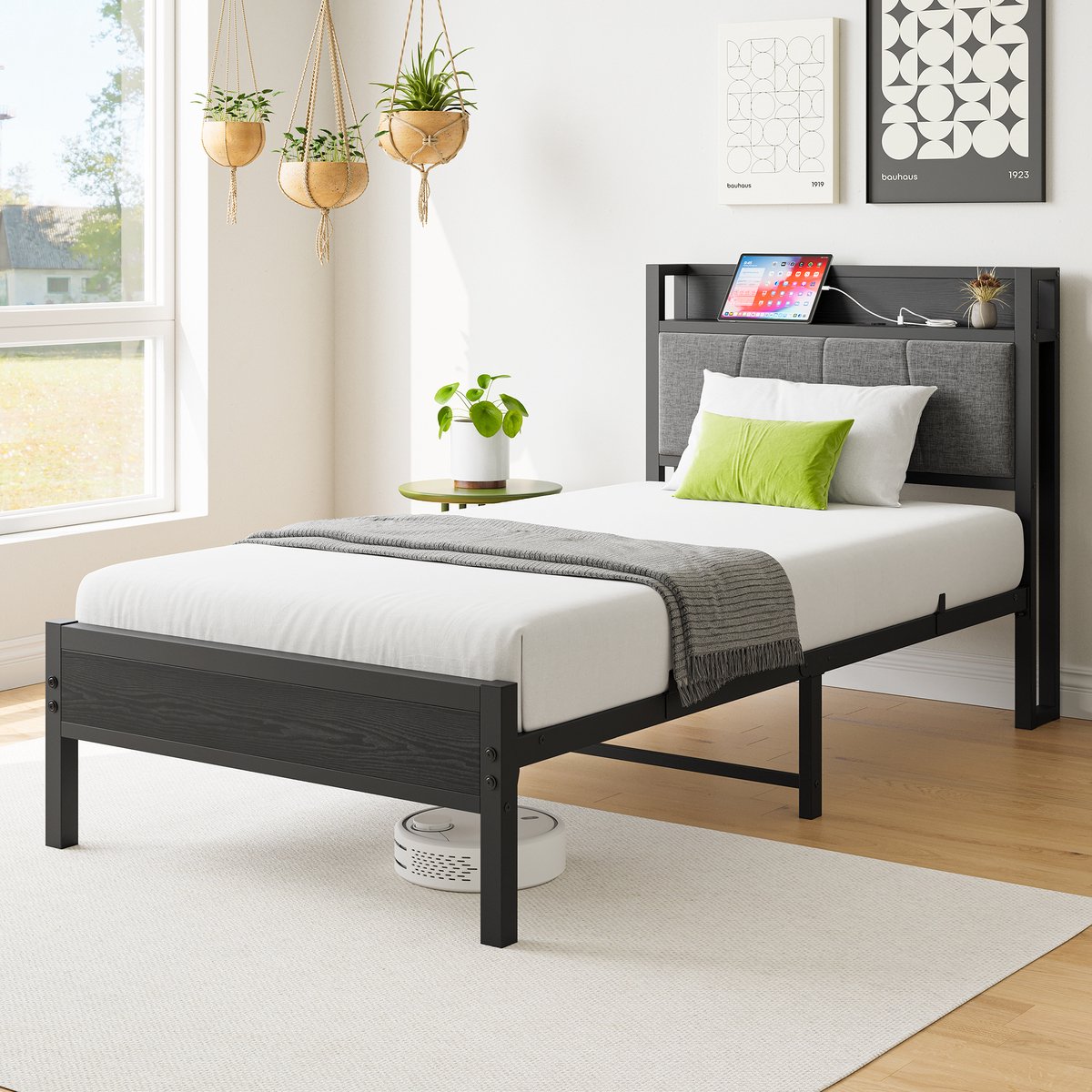 STILVORA 90x200cm Bed - Eenpersoonsbedden - Industrieel Bed - Metalen Frame - USB Poorten - Zwart