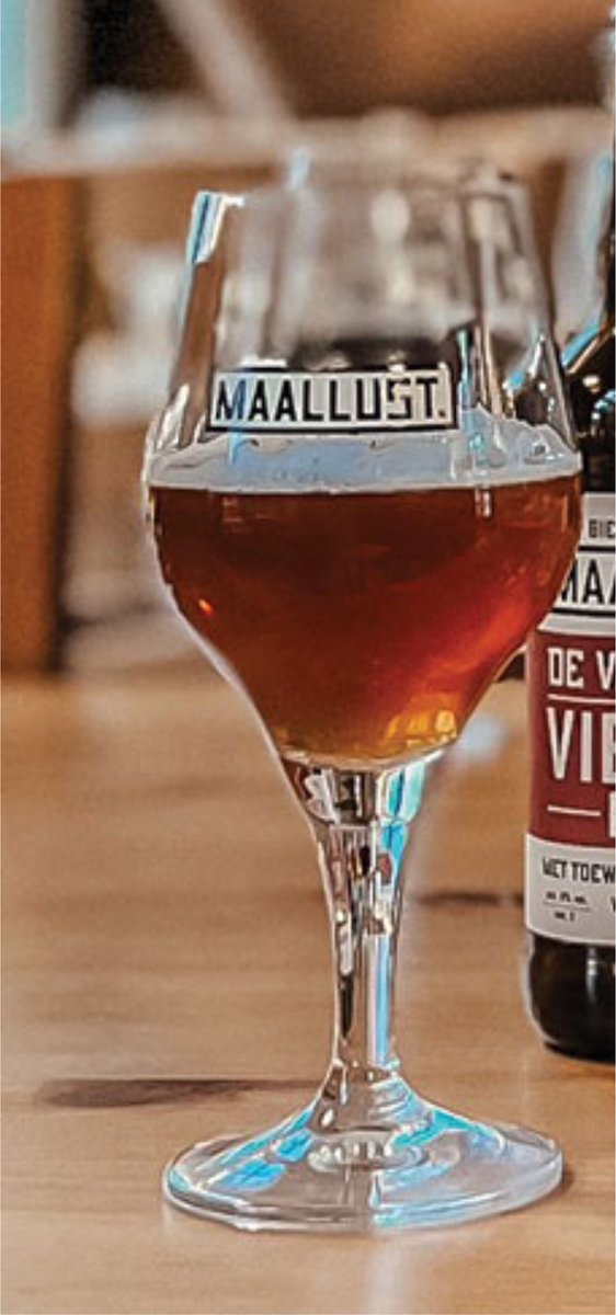 Maallust bierglas op voet 0.3L