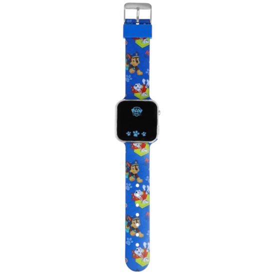 Blauw Paw Patrol horloge met Chase en Marshall op de band. Het scherm toont drie pootafdrukken.