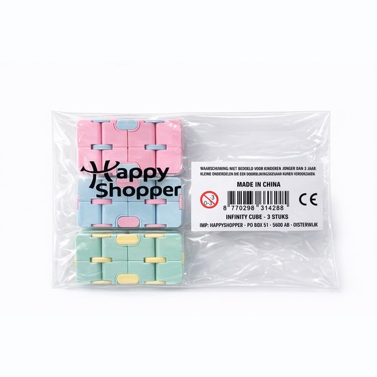 Drie infinity cubes in pastelkleuren roze, blauw en mintgroen, verpakt in plastic.