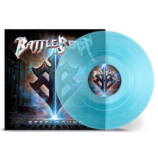 Battle Beast Steelbound lichtblauwe vinylplaat met hoes. De hoes toont een logo met vuur en staal.