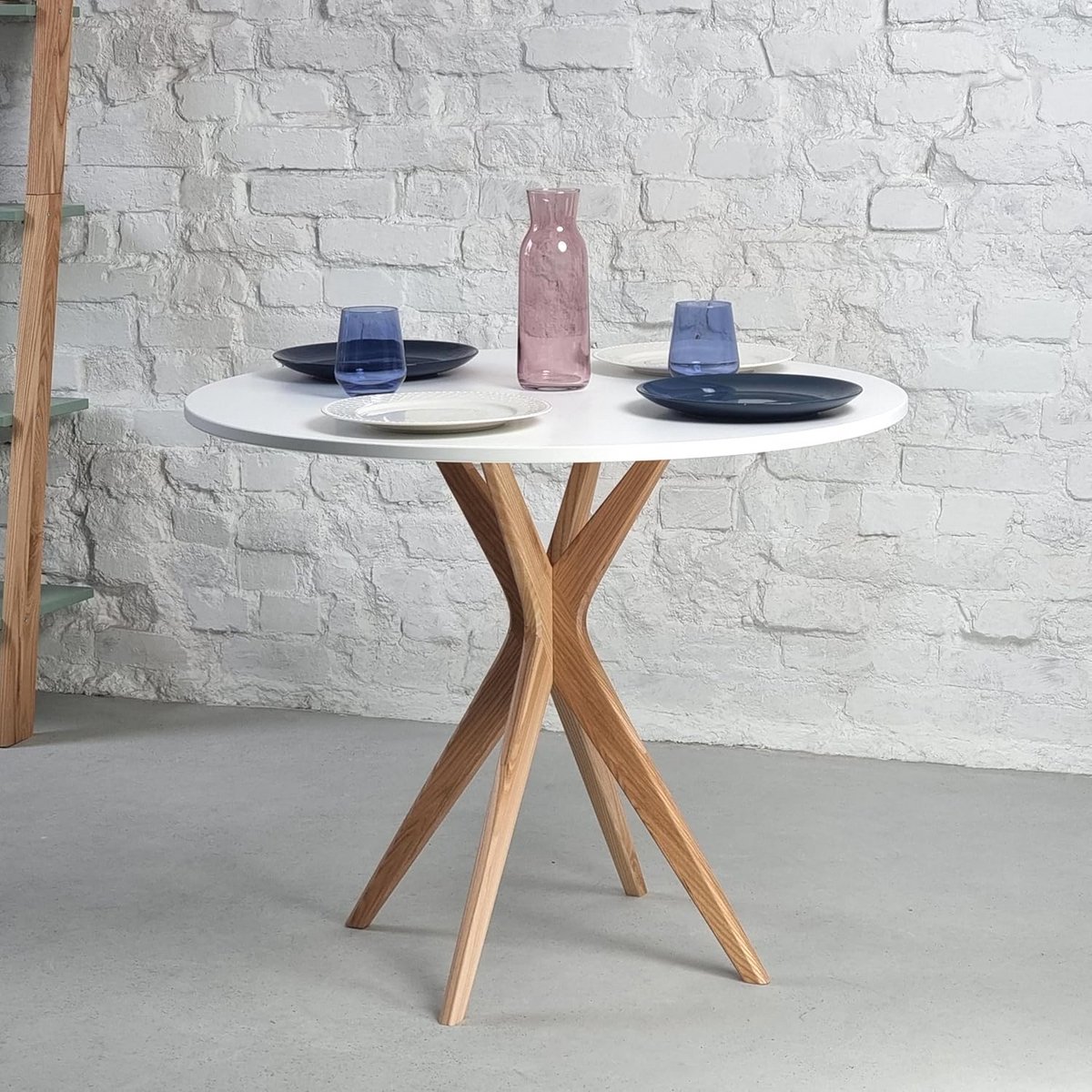 Ronde Eettafel 70cm Zuilontwerp Eiken Houten Basis
