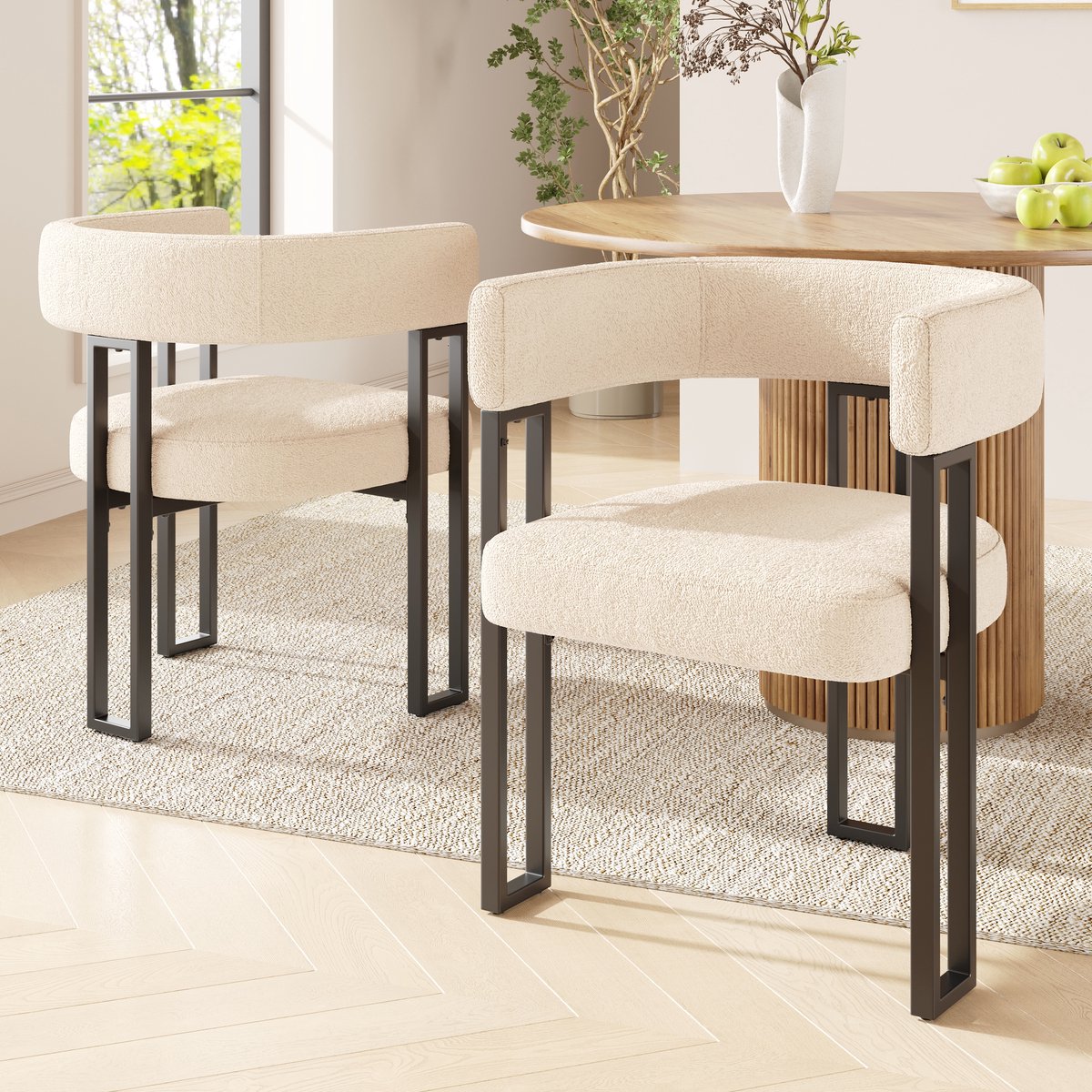 STILVORA Eetkamerstoel 51,5 X 54 X 72 Cm - Set Van 2 - Ergonomische Gebogen Rugleuning Met Dik Zitkussen - Voor Eetkamer En Kaptafel - Stof Beige