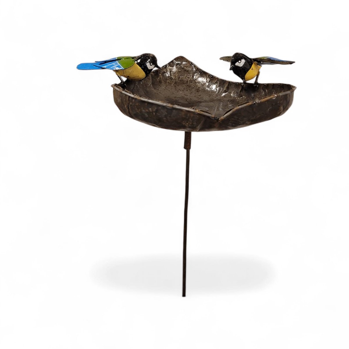 Tuinsteker koolmeesjes vogels waterdrinkbakje of voederdrinkbak in hart vorm - met twee koolmeesjes 27x33x110 cm metaal handgemaakt van schrap Metal