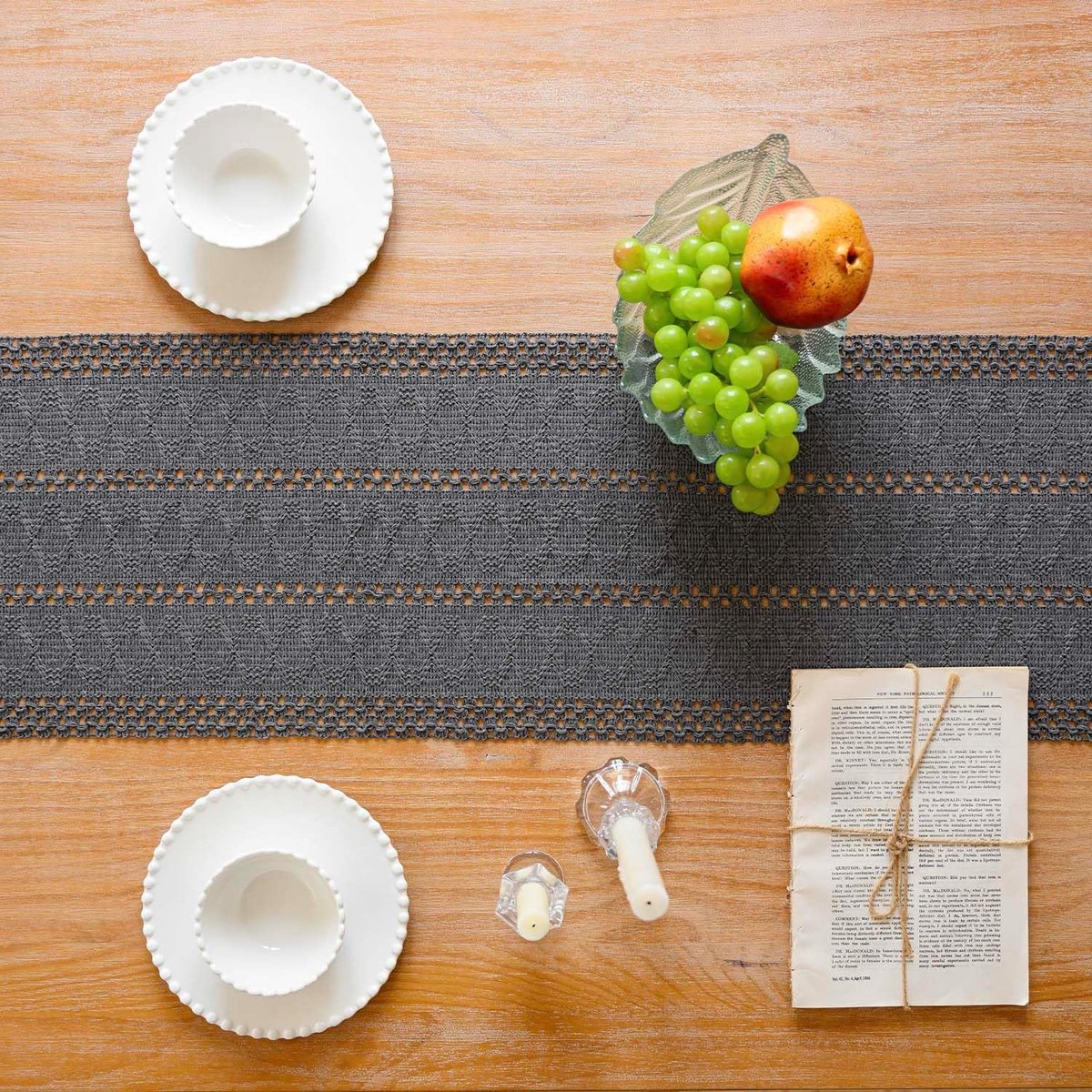 Tafelloper Grijs Macramé Boho 30x240 cm voor Landelijke en Rustieke Tafeldecoratie