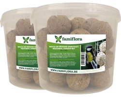 Famiflora mezenbollen in emmer - Zonder net - 70 x 90 gram (2 emmers met 35 bollen) - Zonder netje - Inhoud: 35 stuks