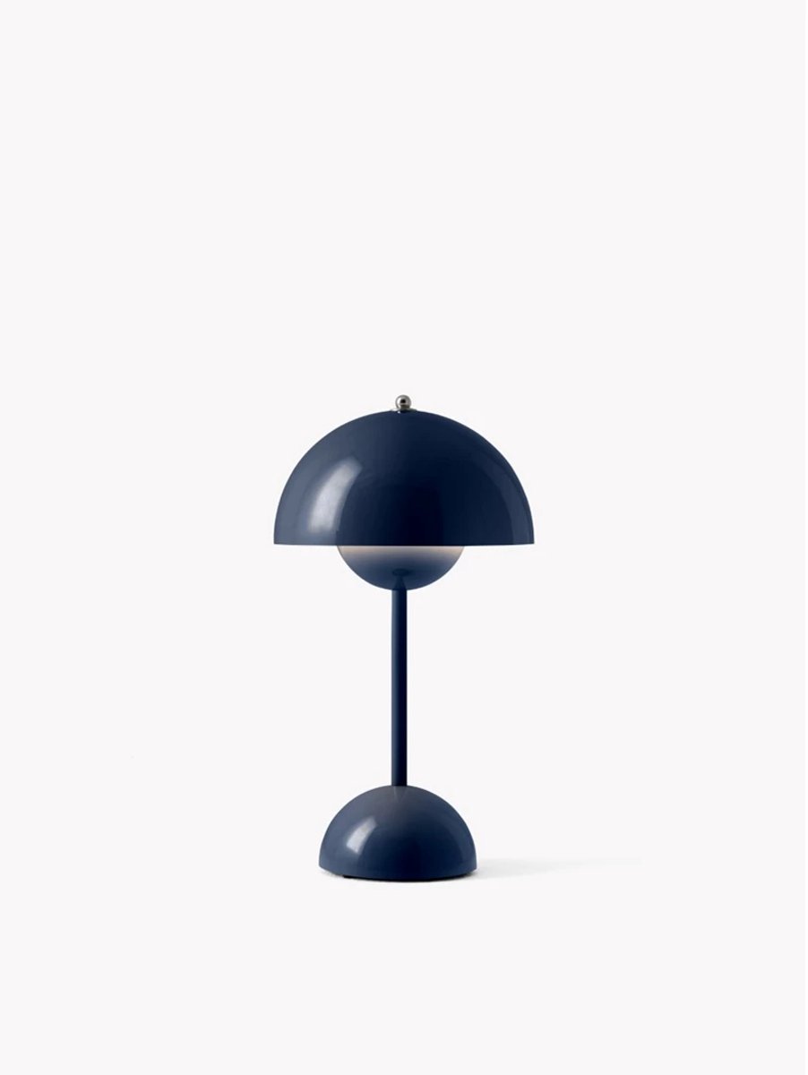 Verner Panton Flowerpot VP9 tafellamp steel blue