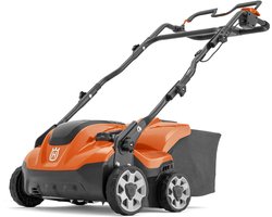 Husqvarna S138i Accu Verticuteermachine - 36V, 37,5cm Werkbreedte, Verstelbare Diepte & savE™-Modus (Zonder Accu & Lader)
