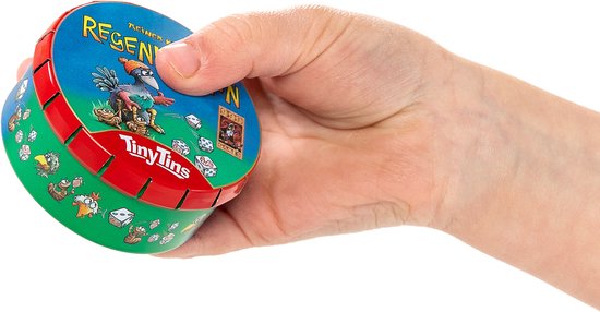 Een hand houdt een rond blikje vast met de tekst 'Regenwormen' en een afbeelding van een vogel met kuikens.