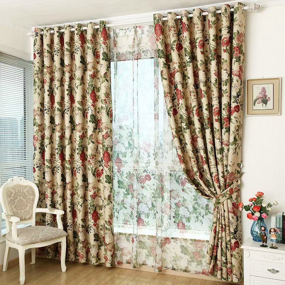 Floraweg gordijnen met Amerikaanse vintage bloemenprint; verduisterende stof van een katoen-linnenmix; rustieke vitrages met bloemenprint voor de woonkamer en slaapkamer, 132 x 160 cm beige