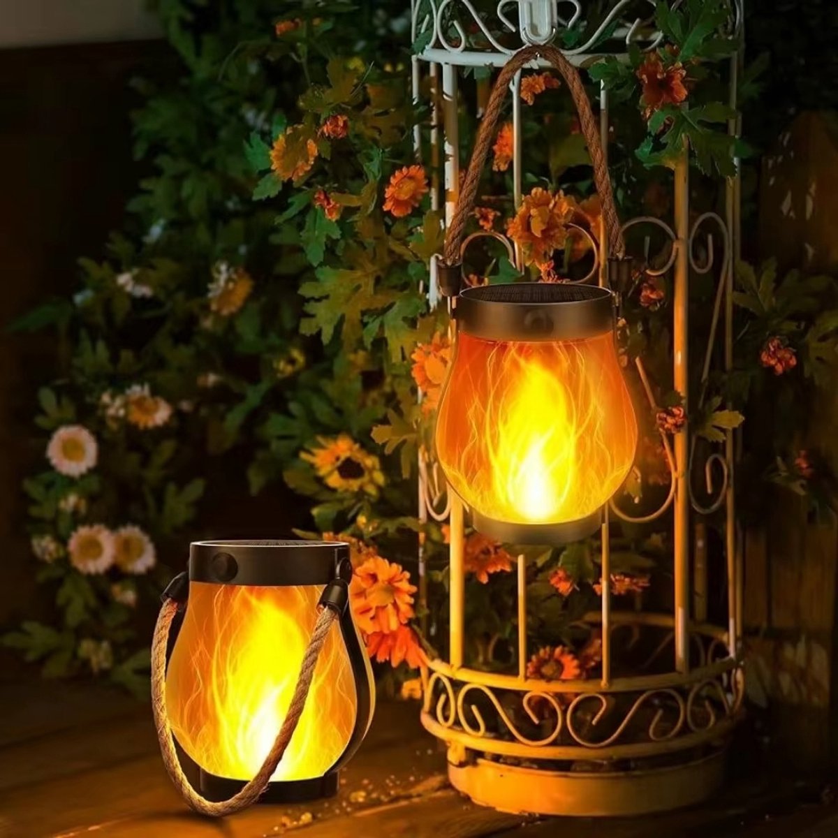Lantaarn - Vlam - Tuinlamp - Solar - Buitenverlichting - Sfeerverlichting - Ophang touw - Waterbestendig - Zwart