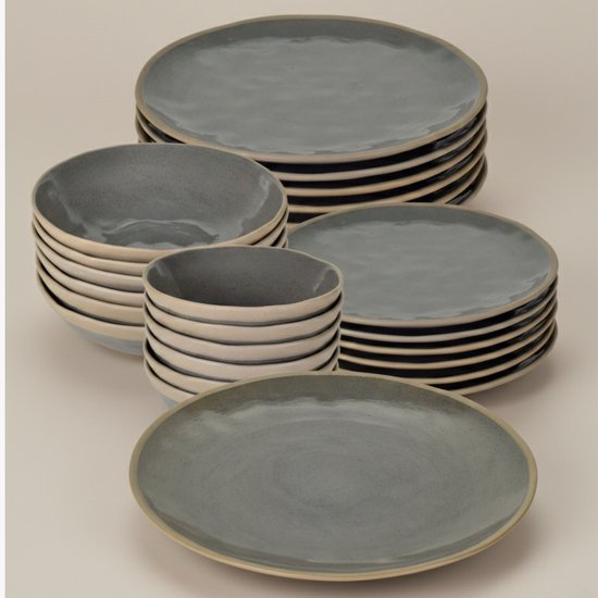 OZ Home Bricard Albi Service de Table 25 Pièces Porcelaine - 6 Personnes - Gris-vert (sauge) avec Bord Beige - Empilable - Résistant au Lave-vaisselle, au Four à Micro-ondes et au Four