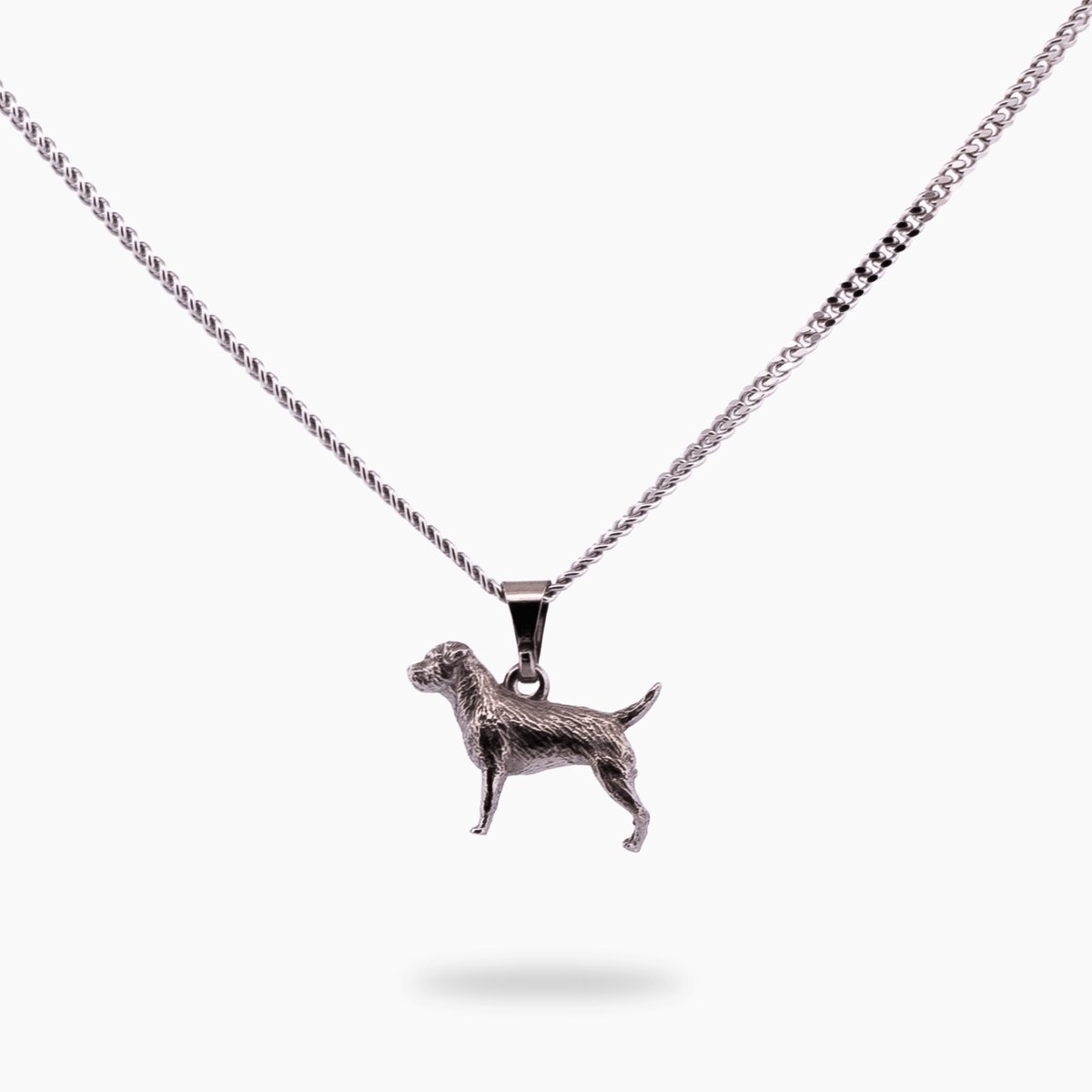 Pinchme Charms - Border Terrier Bedel – Klein, moedig & altijd alert - Echt zilver - Handgemaakt in Nederland - Luxe cadeauverpakking - Ketting Sieraden