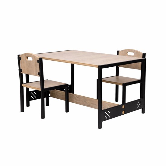Kinderbureau met twee stoeltjes, houten elementen en zwart metalen frame.
