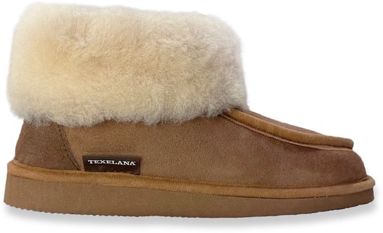 Beige pantoffels met schapenwol - De Schoenkliniek