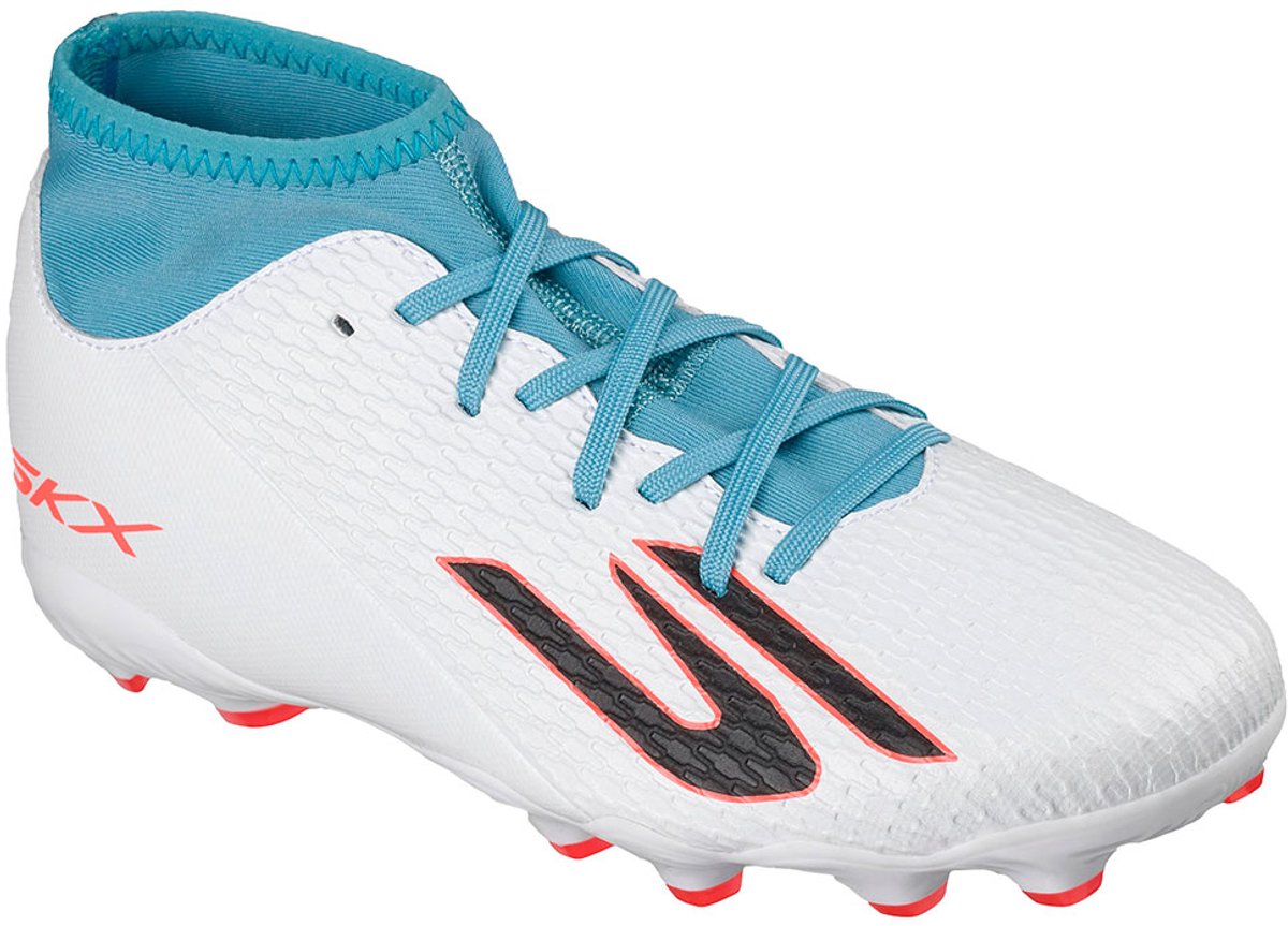 Skechers 252162l jeugd voetbalschoenen in wit met blauwe accenten en zwarte details, ontworpen voor comfort en precisie.