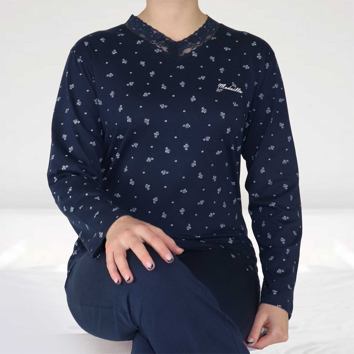 Medaillon Dames Pyjama - Bloemetjes - Katoen - Donker Blauw