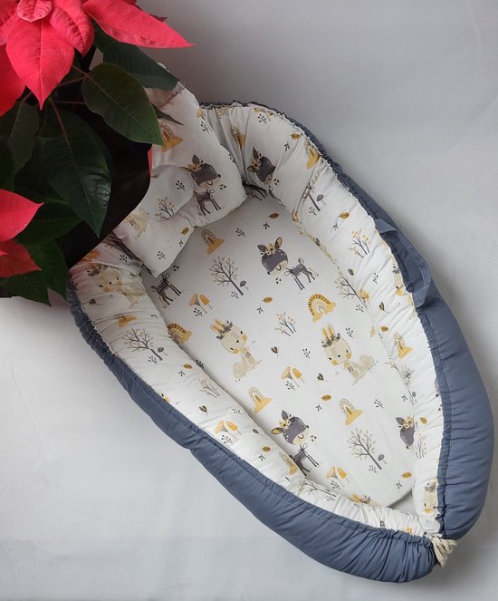 Nid d'ange – Oreiller inclus – Doux et respirant – Imprimé animaux de la forêt avec cerfs et lapins – Couleur : Grijs/ Jaune / Wit – Pour nouveau-nés – Pour berceau, parc et lit