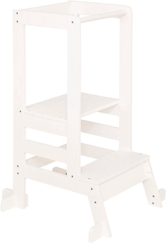 Witte houten observatietoren met twee treden en handgrepen.
