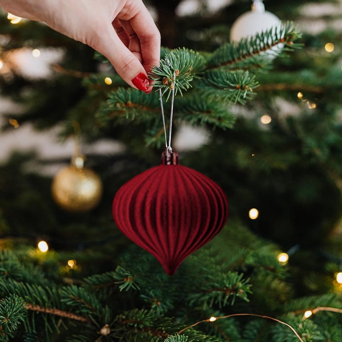Kerstversieringsset van 28 stuks - onbreekbaar fluwelen kerstboomversiering voor in de boom - decoratie voor feestdagen - wijnrood. – foto 5