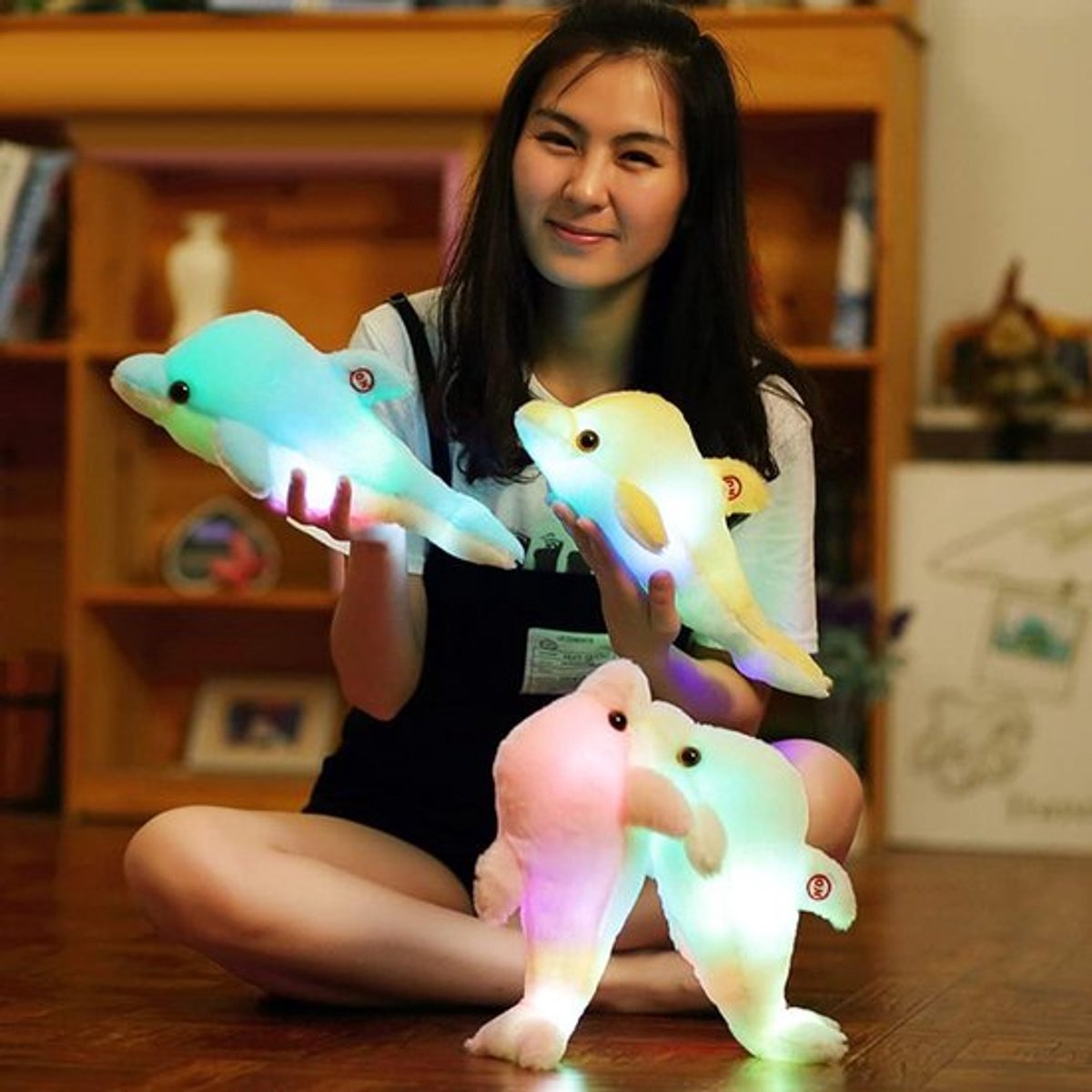 Knuffel nachtlampje dolfijn geel - 30cm - zachte gele pluche - met LED licht