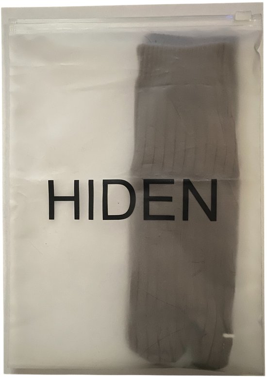 Bruine tabisokken in een doorzichtige plastic verpakking met het logo 'HIDEN'.