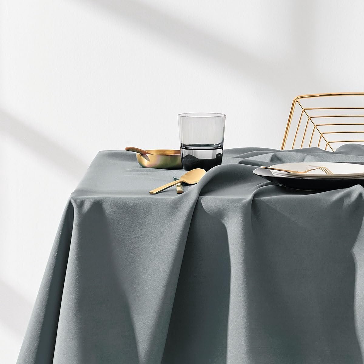 Candala Rond Tafelkleed – 130 x 180 cm – Polyester – Grijs
