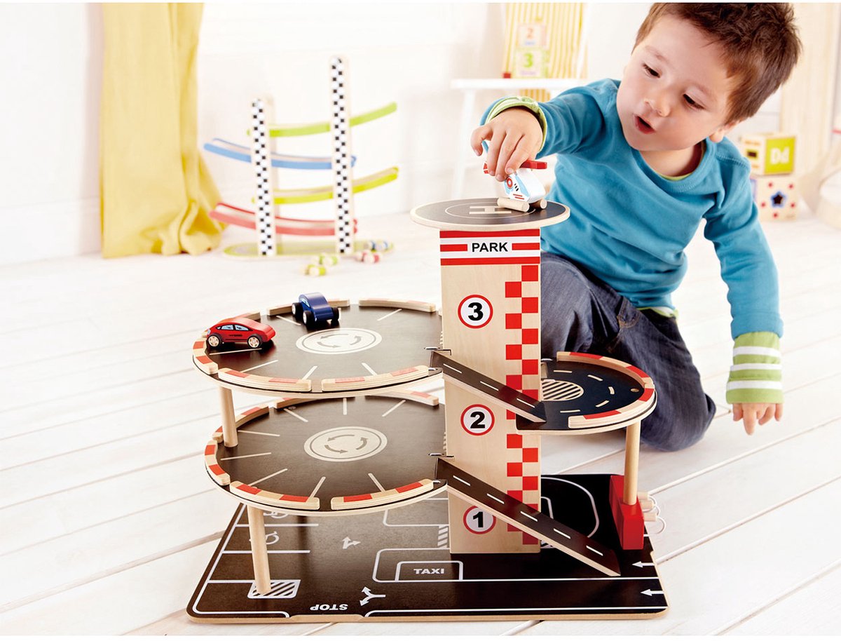 Hape Park & Go Garage - Speelgoed Parkeergarage met Lift, Helikopter en Auto's, 3 jaar+ — afbeelding 4