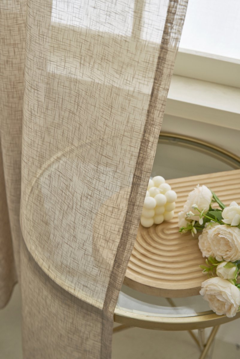 Maroyathome Bibiana - Vitrage - Kant en klaar - Plooiband - Loodveter - Schelphaken - Embrasse - LICHT TAUPE - 150 x 260 cm - 150 cm breed - 260 cm lengte - 1 stuks