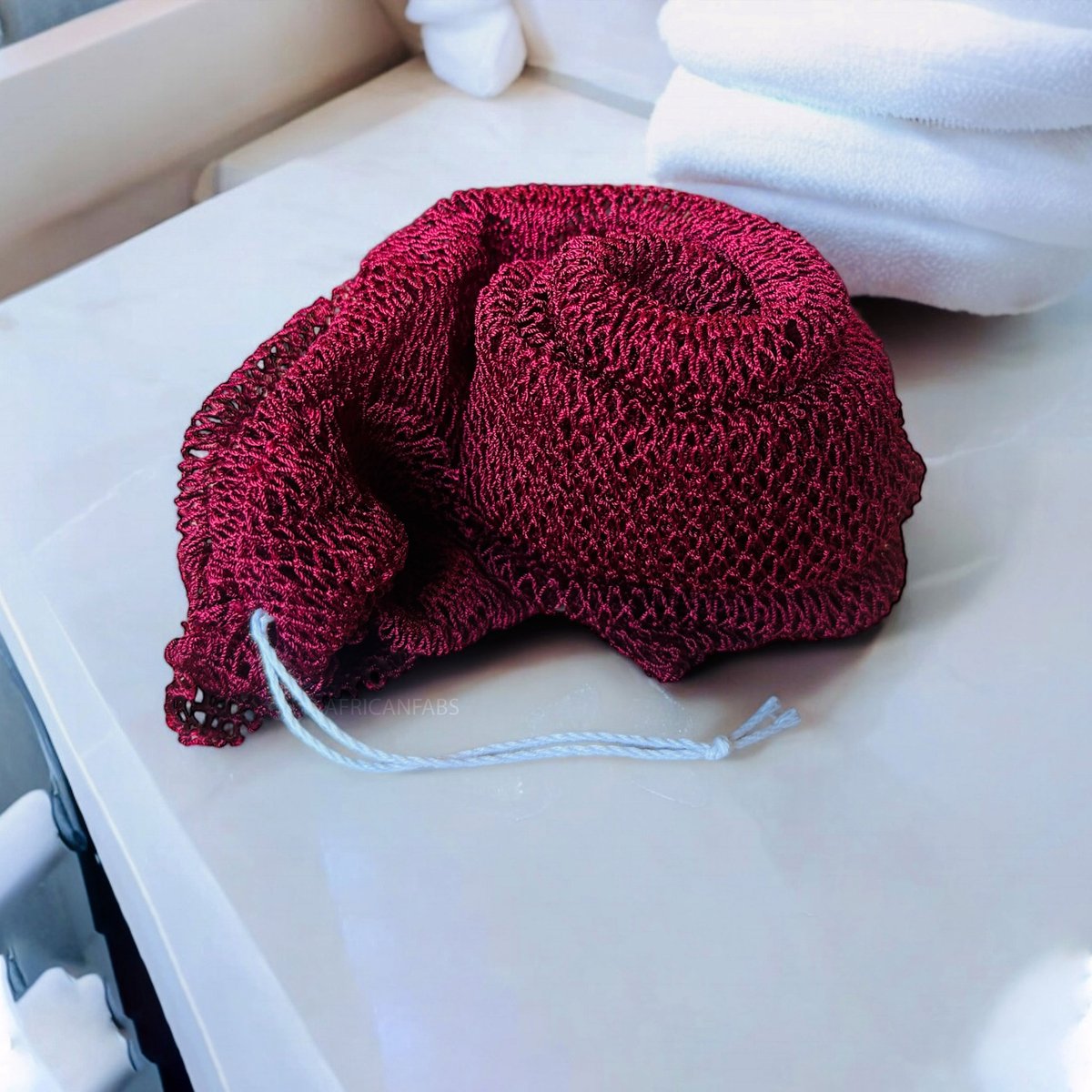 AfricanFabs® Afrikaanse spons / net sponge - traditionele SAPO spons / Ghanese scrub spons - Bordeaux rood