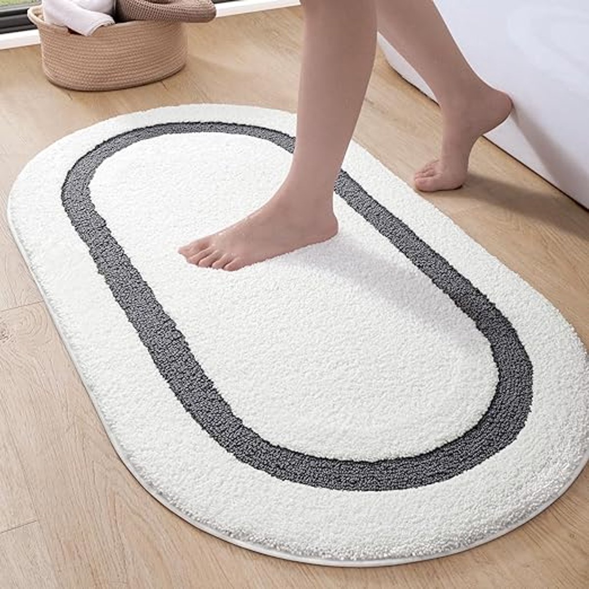 Badmat 61 x 92 cm, Zacht Absorberende Badkamermat, Antislip Badkamertapijt, Machinewasbare Ovale Badmatten voor Badkamervloer, Toilet, Douche, Badkamer Accessoires, Grijs