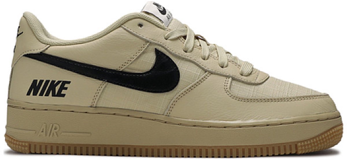 Sneakers Nike Nike Air Force 1 LV8 5 “” Goud