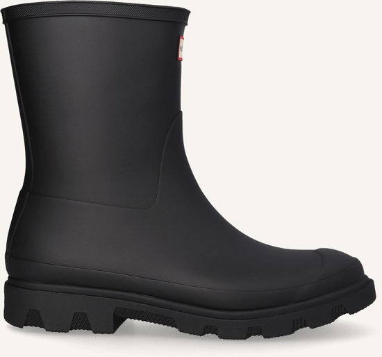 Zwarte Hunter regenlaars met dikke zool en profiel, rode logo.