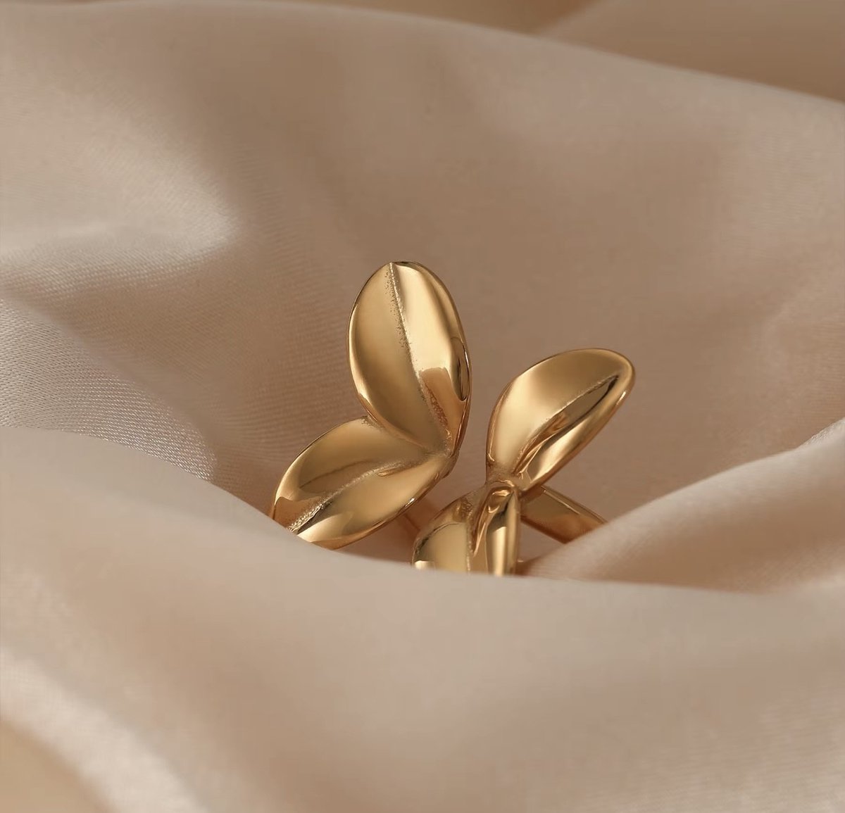 Merlie Ring - Open Gouden Ring - Stainless Steel - Dames Ring - Luxe & Duurzaam Design - Modern Statement Sieraad
