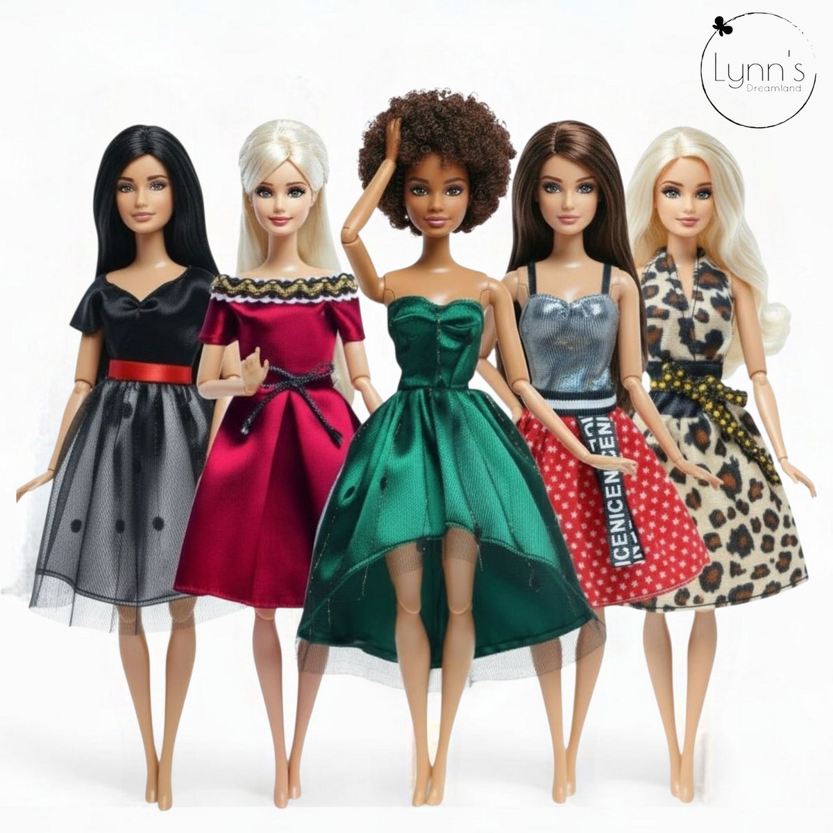 Lynn’s poppenkleertjes - Set ‘Anna’ - Geschikt voor modepop - Set van 5 jurken voor kerst, feest, gala - Kleding voor modepoppen - Cadeauzakje