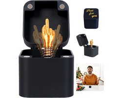 Prank Cadeau - 1 Stuk - Prank Cadeaudoos - Grappig Cadeau - 3D - Grappige Middelvinger - 5x5cm - Kerstcadeau - Kantoor Prank Cadeaudoos - Rare Spullen - Zwart