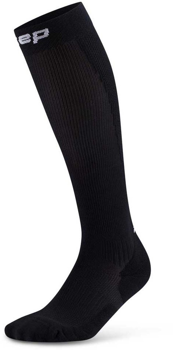 CEP Compressiekousen Core Run 5.0 - zwart - Geslacht: Vrouw, Kuitomtrek (centimeter): 25 - 31 cm