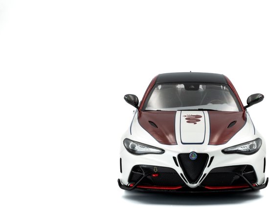 Solido 1:18 Alfa Romeo Giulia GTAm #99 Año De Construcción 2022 Alfa Rojo Blanco S1806904