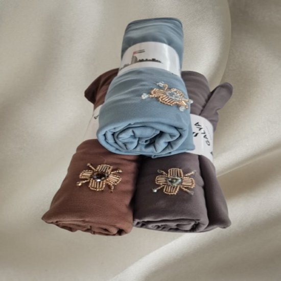 Ensemble de hijab fait main en jersey de Premium , 3 couleurs disponibles