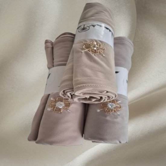 Ensemble de hijab fait main en jersey de Premium , 3 couleurs disponibles